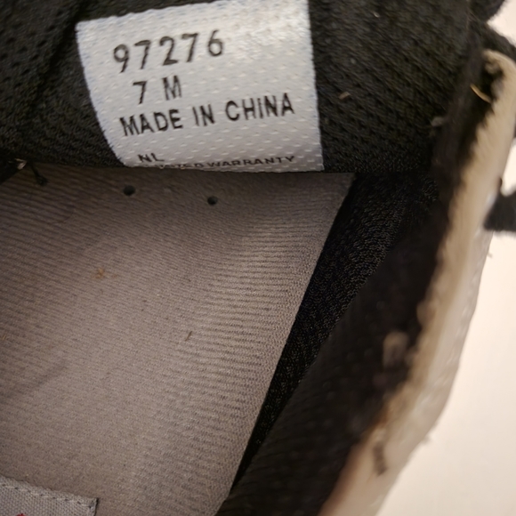 FootJoy LoPro golf shoes - Picture 7 of 8